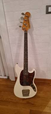 Squier by Fender Mustang classic vibe