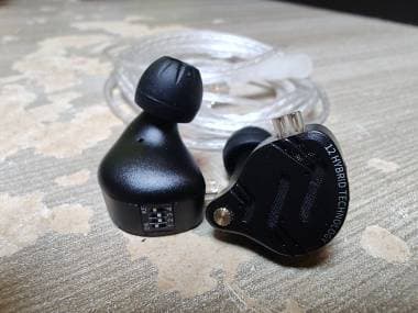 auricolari in ear IEM KZ ZS12 Pro X tuning