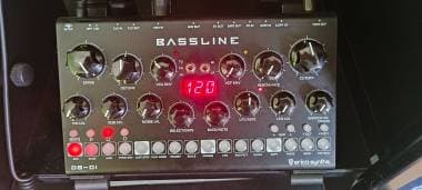 Erica Synths Bassline db-01
