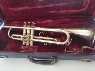 Tromba Holton 48 (1946) (Poor Martin Committee)