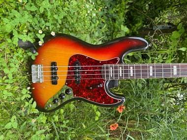 1973 Fender Jazz Bass - Rosewood Fretboard - Sunburst - OHSC