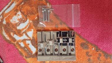 Fender himass bass bridge