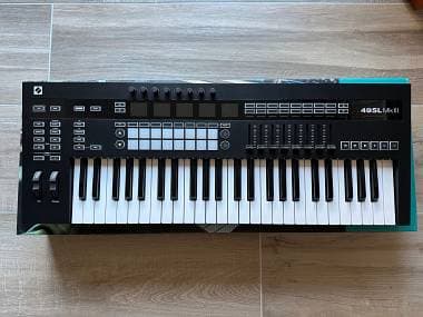 Novation 49 SL MK3 tastiera controller midi