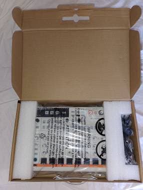 Arturia Drumbrute impact 1984 White in Garanzia