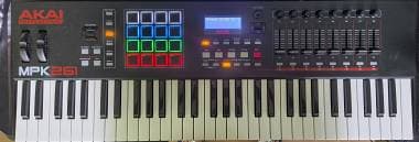 Tastiera Akai MPK261