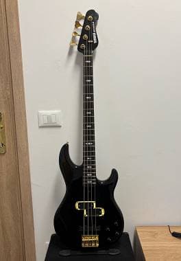 Basso Elettrico Yamaha BB3000A Made in Japan 1982