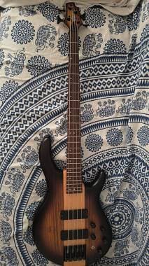 Cort Cort C4 Plus + amplificatore WarWick bc10