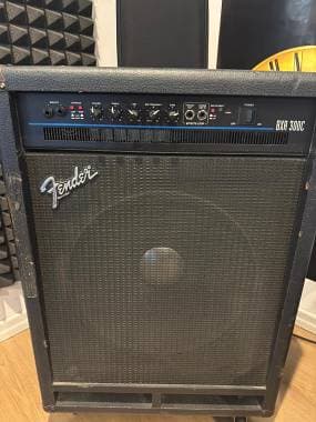 Fender BXR 300