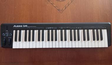 Alesis Q49