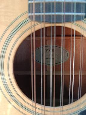 Yamaha FG 420-12
