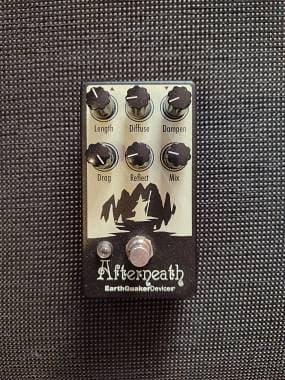 EarthQuaker Devices Afterneath V2