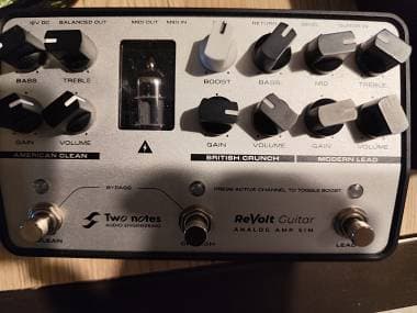 Two Notes Revolt preamp chitarra spedizione inclusa