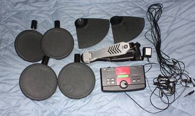 Yamaha DTXplorer + 5 TP65 + 2 PCY65 + HH65 + Alimentatore + cavi