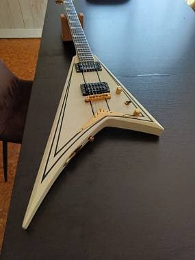 Jackson Randy Rhoads rrt ivory