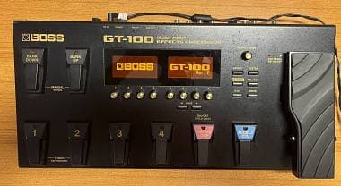Pedaliera Boss GT 100 + Thon Case