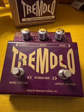 Tremolo Jim DUNLOP TS-1 Tremolo Stereo Pan MXR