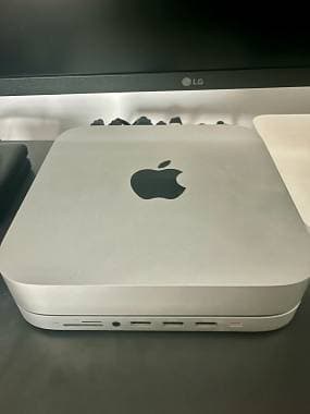 Apple Mac Mini M1 (2020) 8GB RAM 256 GB + SATECHI Hub