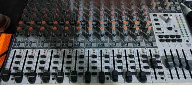 Behringer Xenyx 2442FX
