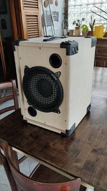 CASSA PER BASSO CON WOOFER EMINENCE DELTA 10