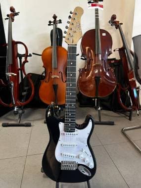 EKO ST-100 CHITARRA ELETTRICA 3/4 BLACK OCCASIONE USATA IN GARANZIA 12 MESI