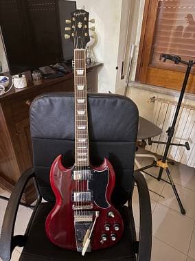 EPIPHONE SG Standard 60s Maestro Vibrola Vintage Cherry