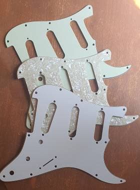 Fender Stratocaster, 3 battipenna