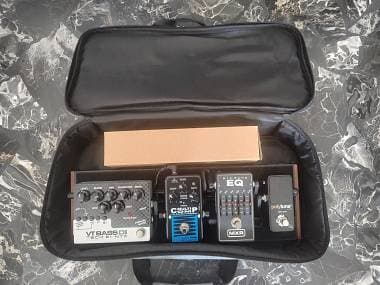 Pedalboard completa per basso elettrico - Vt Bass Multicomp Polytune MXR M109