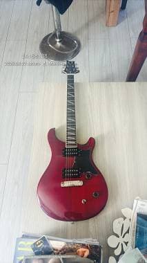 PRS Guitars Santana SE (prima generazione)