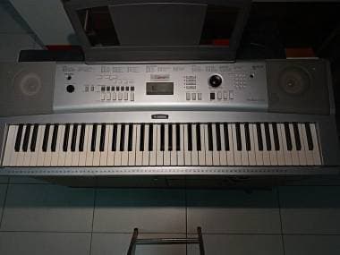 Yamaha DGX220 tastiera 6 ottave