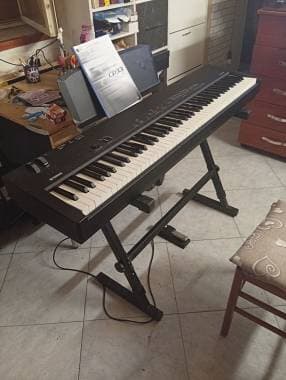 Yamaha cp 33