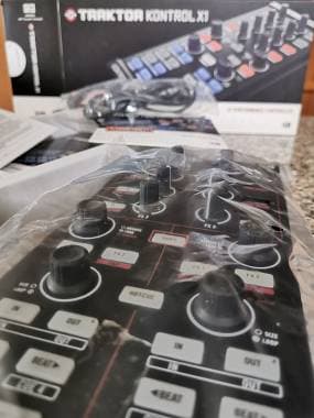 CONTROLLER TRAKTOR KONTROL X1