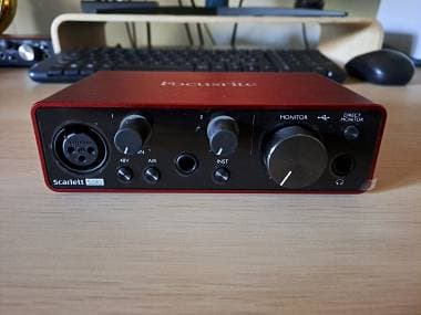 Vendo Focusrite Scarlett Solo Gen 3