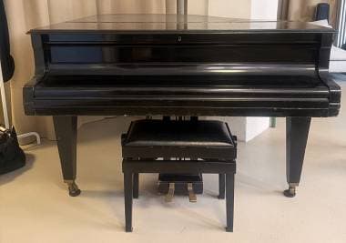 Grotrian Steinweg Mezza coda