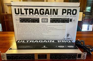 Behringer Behringer Ultragain Pro MIC2200