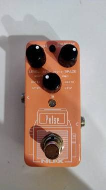 NUX Pulse - IR Loader - Emulatore di speaker per chitarra, basso o acustica