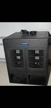 2 Mackie SRM 450 V1 + SWA 1801 Z
