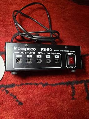 Bespeco Alimentatore ps-50 9v a 5 uscite