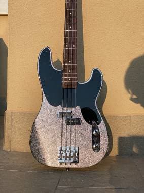 Docwood telecaster p bass silver sparkle