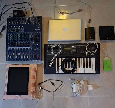Yamaha Kx25 + mixer yamaha + macbook