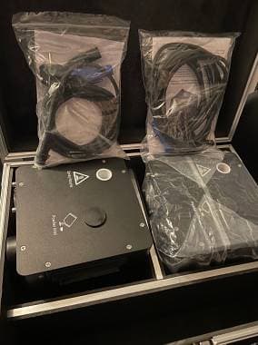 Coppia Sparkular 750W Con Flycase DMX Telecomandato
