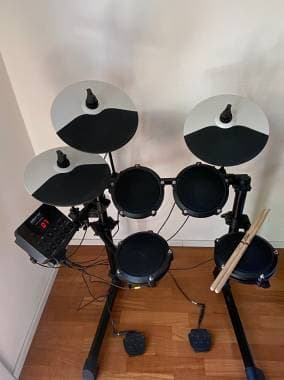 Alesis Debut Kit batteria elettronica
