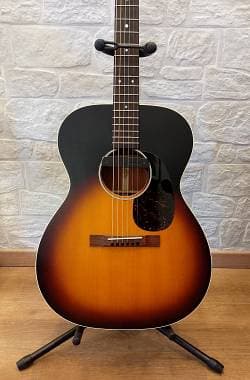 Martin & Co. 000-17 Whiskey Sunset con Case Originale e Pickup