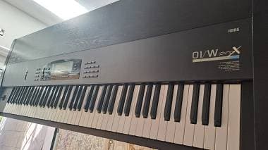 Korg 01/W ProX Sintetizzatore Workstation Pianoforte Digitale 88 tasti pesati
