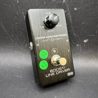 MXR - CUSTOM AUDIO MC 401 BOOSTER