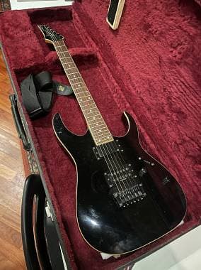 Ibanez RG - reverse headstock con Seymour Duncan