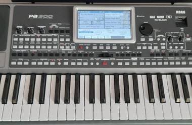 Korg Pa900