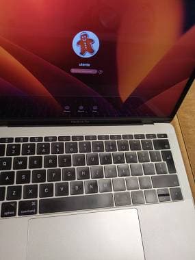 Apple Mac book pro retina 13 16 gb