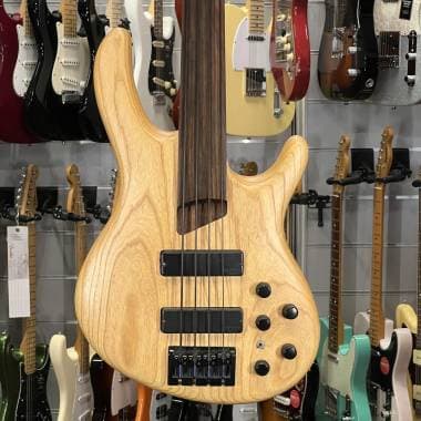 CORT - B4FL FRETLESS BASS - Spedizione Gratis