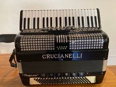 Fisarmonica Crucianelli MagicVox 120 bassi