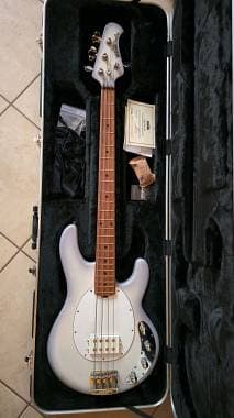 Music Man StingRay Special 4 H